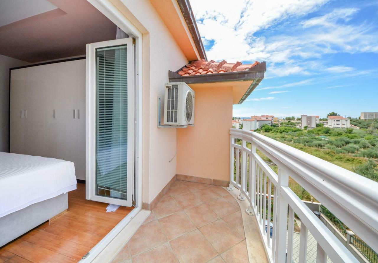 Apartments Lupe Split Luaran gambar